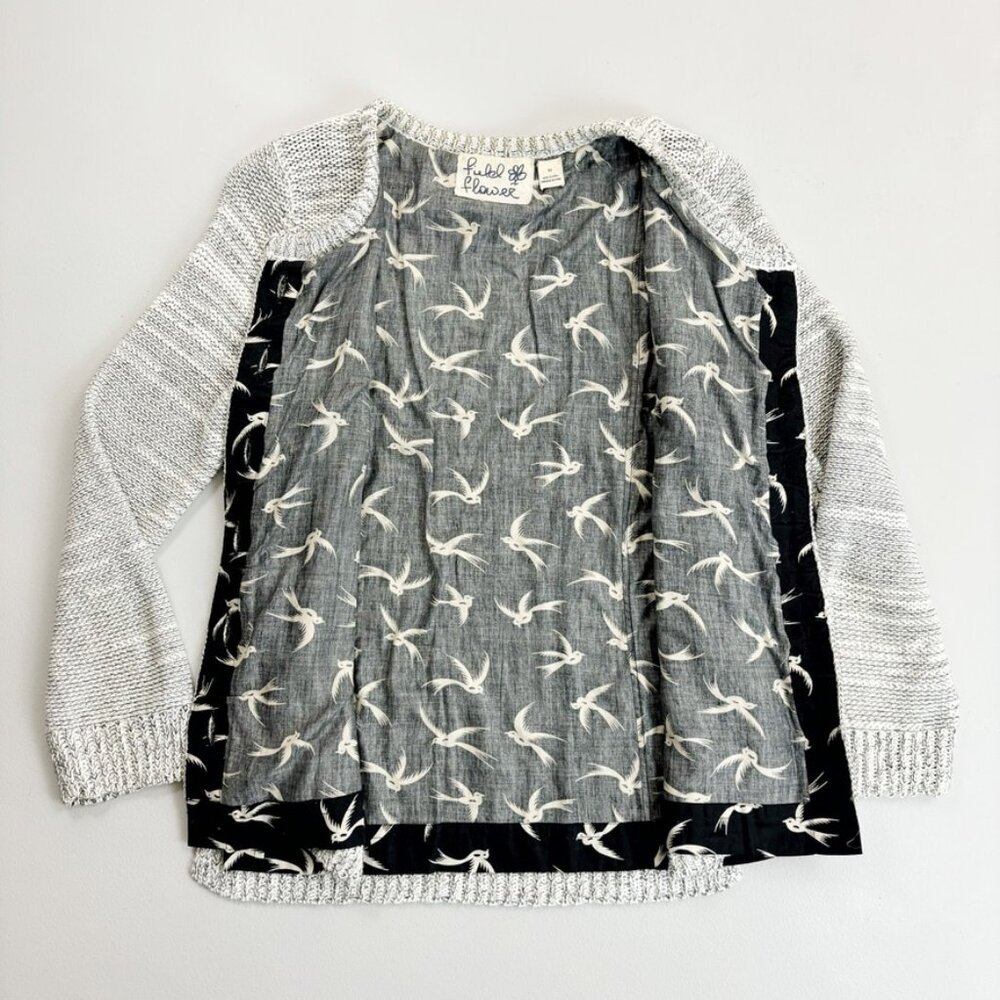 ANTHROPOLOGIE Field & Flower Bird Cardigan Medium Cozy Knit Whimsical Gray Flaw - Picture 7 of 10